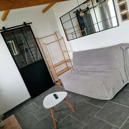 דירה Jolie Maisonnette Avec Terrasse Et Emplacement Voiture A 200m De La *